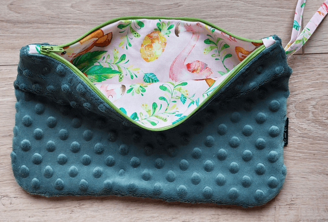 Trousse souple vert flamant