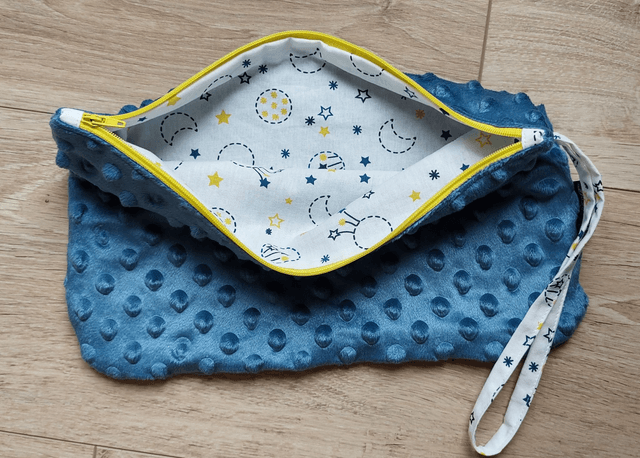 Trousse souple bleu étoiles