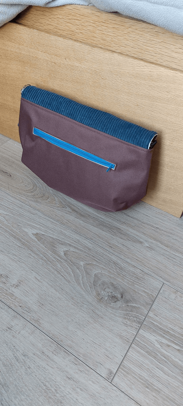 Sac à main Mignon marron et bleu foncé