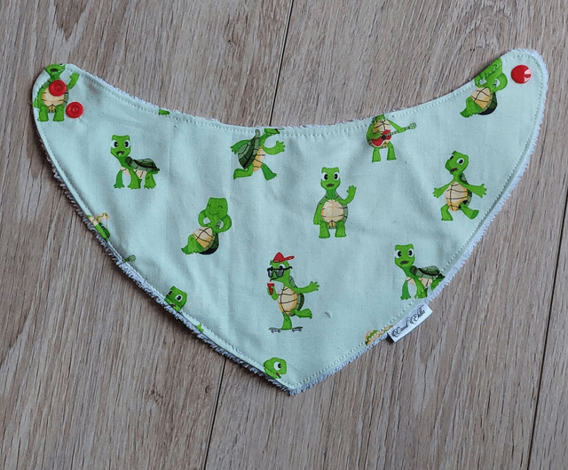 Bavoir bandana tortue