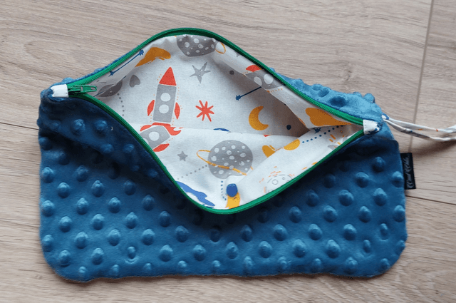 Trousse souple bleu fusée