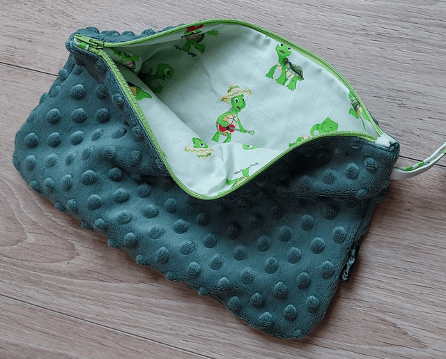 Trousse souple vert tortue
