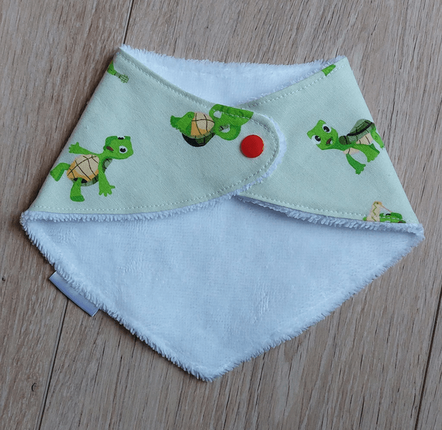Bavoir bandana tortue