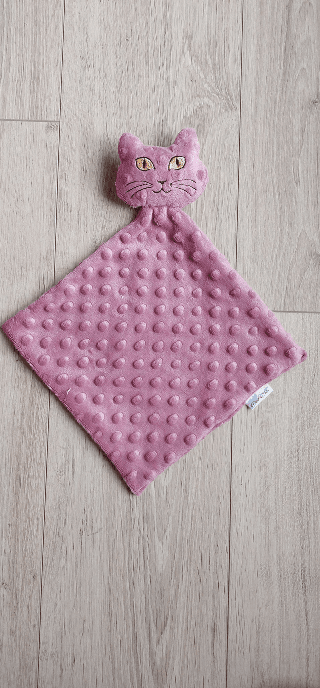 Douchou chat vieux rose